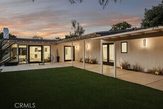 2015 Irvine Ave in Costa Mesa, CA - Building Photo - Building Photo