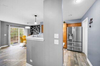 2389 Stoughton Cir in Aurora, IL - Building Photo - Building Photo