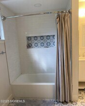 13 Dawn Ct in Tinton Falls, NJ - Building Photo - Building Photo