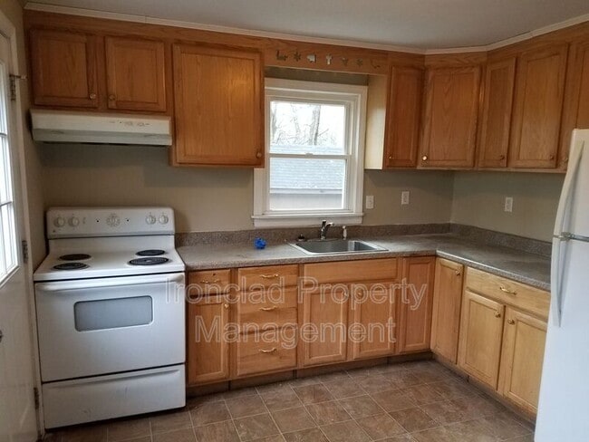 167 Newfield St in Middletown, CT - Foto de edificio - Building Photo