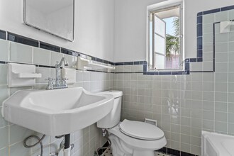 306 Lakeview St-Unit -402 in Orlando, FL - Foto de edificio - Building Photo
