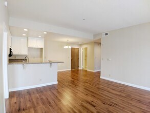 The Madison Apartments in Pasadena, CA - Building Photo - Floor Plan