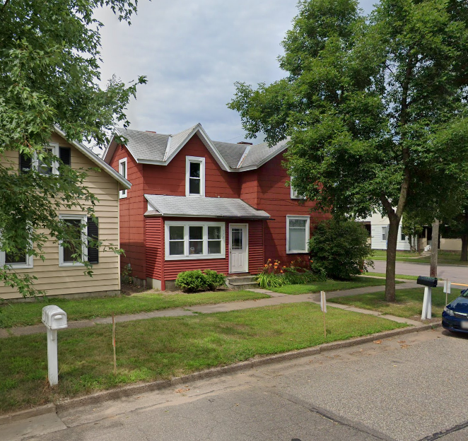 572 Erin St in Eau Claire, WI - Building Photo