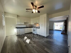 19954 Parthenia St in Los Angeles, CA - Foto de edificio - Building Photo