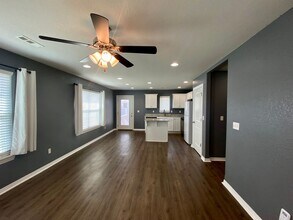 1660 Gallant Fox Ln in Prairie Grove, AR - Building Photo - Building Photo