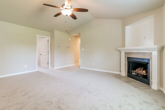 114 Winter Red Wy in Benson, NC - Building Photo - Building Photo