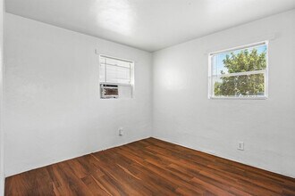 279 SW 1st St in Deerfield Beach, FL - Building Photo - Building Photo