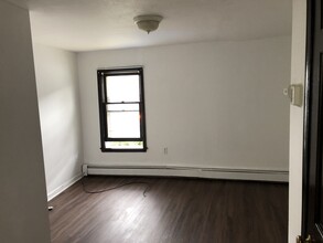 11 Grandview Rd in Fairfield, CT - Building Photo - Building Photo