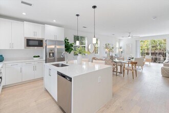 47 NW 4th Ave in Delray Beach, FL - Building Photo - Building Photo