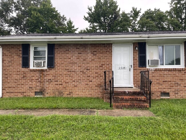 property at 1633-35 N Valor Dr
