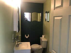 1827 Wharton St, Unit #1  First FLoor in Pittsburgh, PA - Building Photo - Building Photo