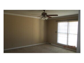 1111 Thornberry Dr in Clarksville, TN - Building Photo - Building Photo