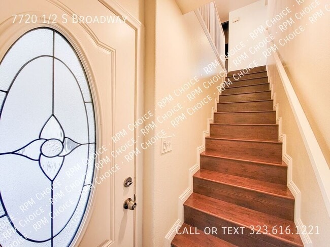 7720 1/2 S Broadway in Los Angeles, CA - Building Photo - Building Photo