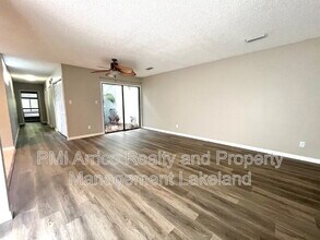 6576 Sweetbriar Ln in Lakeland, FL - Building Photo - Building Photo