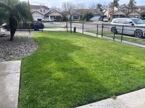 3940 S Willis St in Visalia, CA - Building Photo - Building Photo