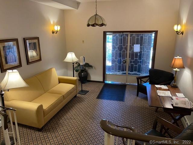 787 Farmington Ave in West Hartford, CT - Building Photo - Building Photo