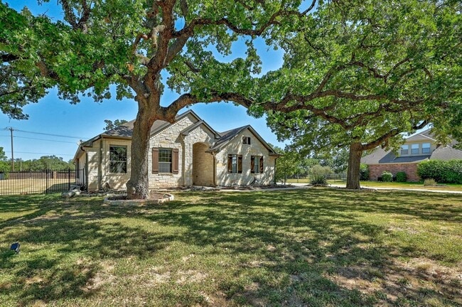 property at 577 Shelf Rock Rd