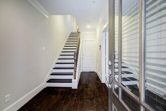 726 N Shepherd Dr in Houston, TX - Building Photo - Building Photo