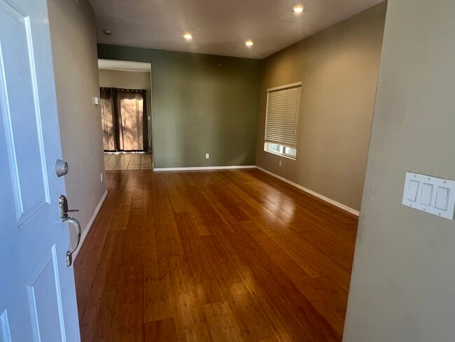 10033 Kika Ct in San Diego, CA - Building Photo - Building Photo