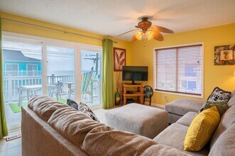 1503 Carolina Beach Ave N in Carolina Beach, NC - Building Photo - Building Photo