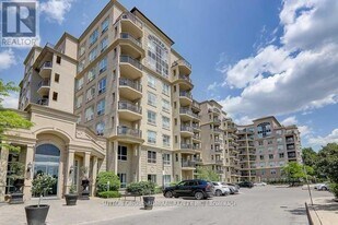 2 Maison Parc Ct in Vaughan, ON - Building Photo