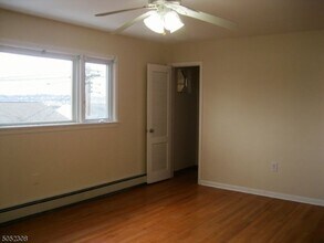 3 Sunset Dr in Woodland Park, NJ - Building Photo - Building Photo