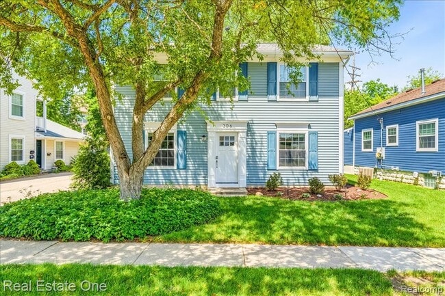 property at 306 Roe St