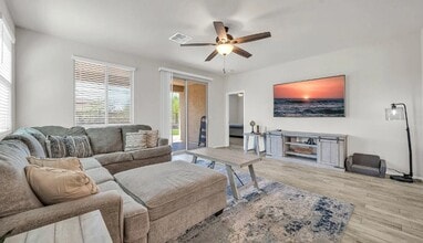 17255 W Cavedale Dr in Surprise, AZ - Building Photo - Building Photo