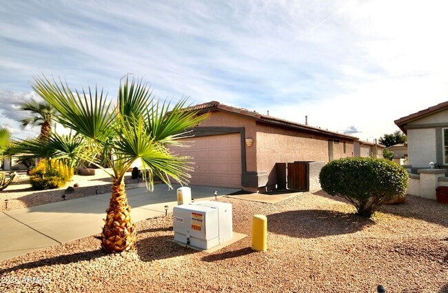 1373 E Cherry Hills Dr in Chandler, AZ - Building Photo - Building Photo