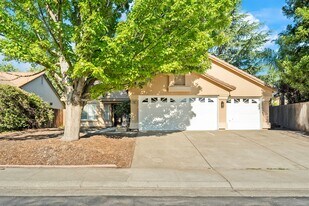 302 Carlina Ct in Roseville, CA - Building Photo