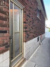 79 Edinburgh Ave in Hamilton, ON - Building Photo - Building Photo