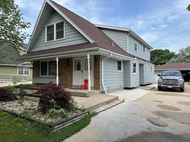 property at 5270 S 26th St
