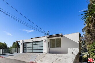 5636 Tuxedo Terrace in Los Angeles, CA - Building Photo - Building Photo