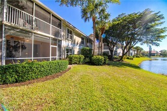 5330 Andover Dr in Naples, FL - Building Photo - Building Photo