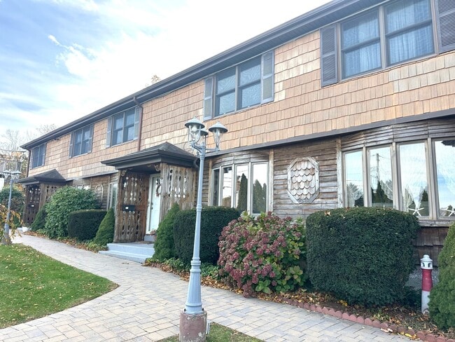 property at 1 Cora St