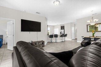 4159 Oak Tree Dr in Davenport, FL - Building Photo - Building Photo