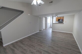 5305-5307-5307 Currituck Ln in Columbia, MO - Building Photo - Building Photo