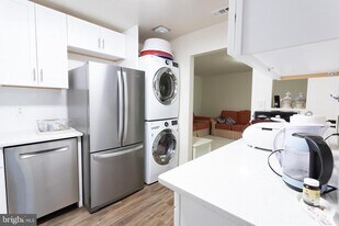 1540 Northgate Square in Reston, VA - Building Photo