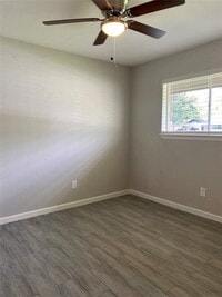 7307 Dearborn St - 20