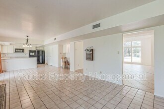 5622 E Voltaire Ave in Scottsdale, AZ - Building Photo - Building Photo
