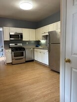 8 St Leo St in Pittsburgh, PA - Building Photo