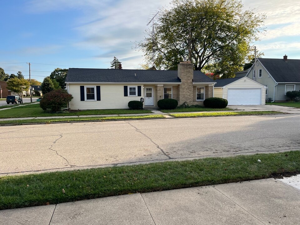 801 Wolff St, Unit Home in Racine, WI - Foto de edificio