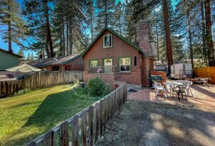 3133 Sacramento Ave in South Lake Tahoe, CA - Building Photo