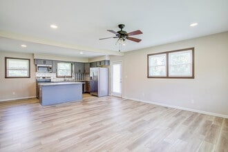 101 Rose Ln in Jonesborough, TN - Building Photo - Building Photo