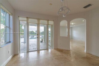 8325 NW 115th Ct in Doral, FL - Building Photo - Building Photo