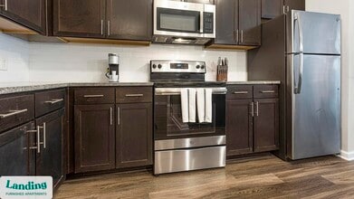 915 Brentmoor Dr, Unit 3105 in Myrtle Beach, SC - Foto de edificio - Building Photo