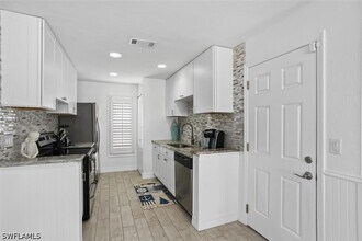 534 96th Ave N in Naples, FL - Building Photo - Building Photo