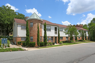 Aspen Run I and II in Tallahassee, FL - Foto de edificio - Building Photo