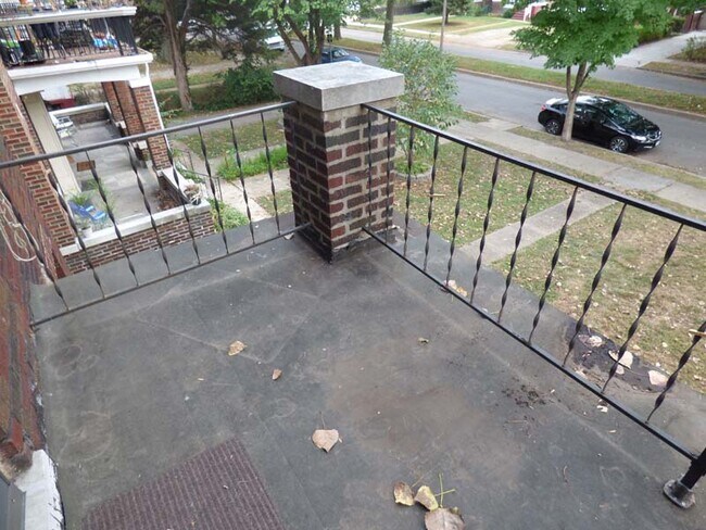 4937 Magnolia ave, Unit Second Floor in St. Louis, MO - Foto de edificio - Building Photo