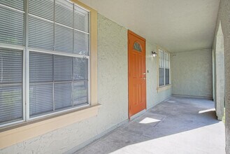 737 SW Belmont Cir in Port St. Lucie, FL - Building Photo - Building Photo
